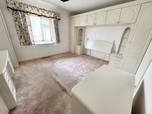 Bedroom- click for photo gallery